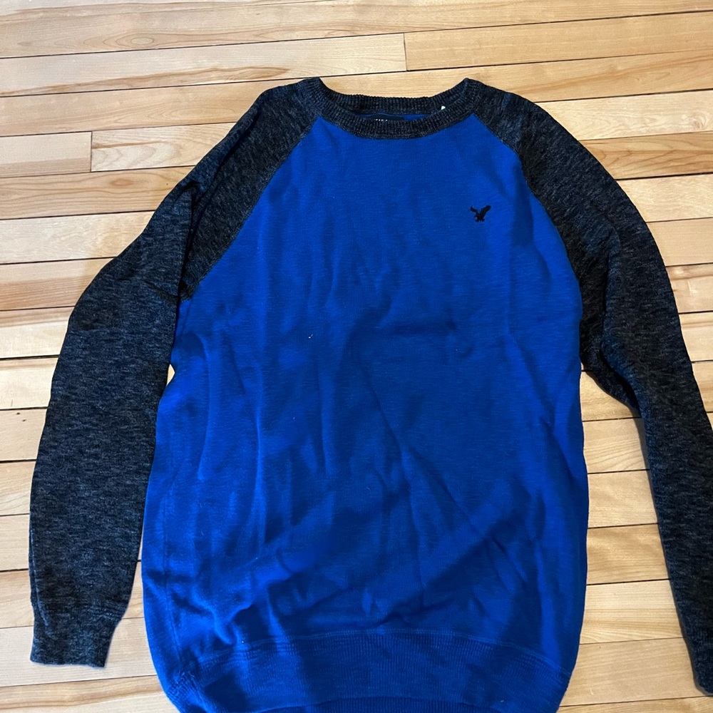 American Eagle Long Sleeve Sweater